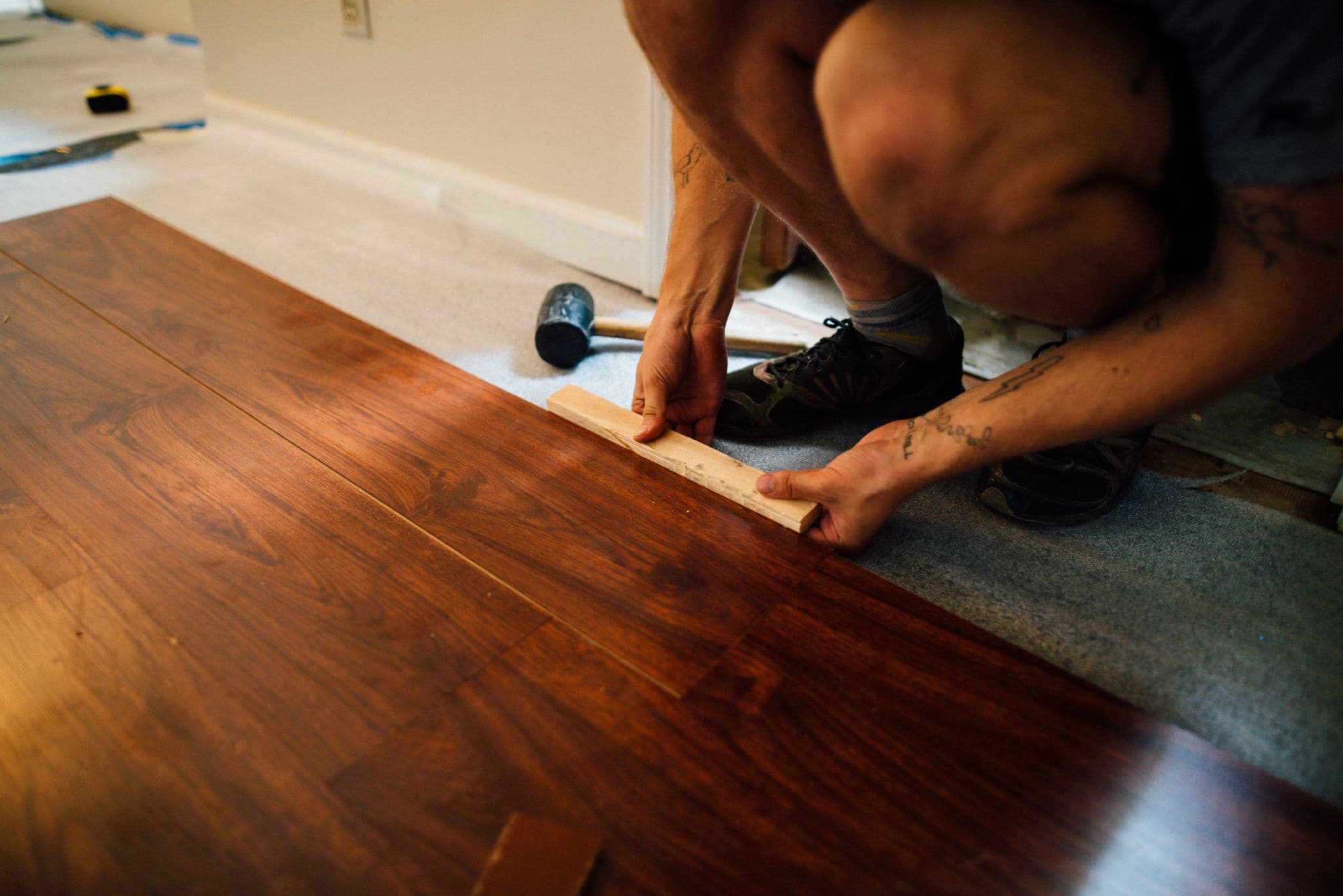 Laminate flooring fitting in Mansfield